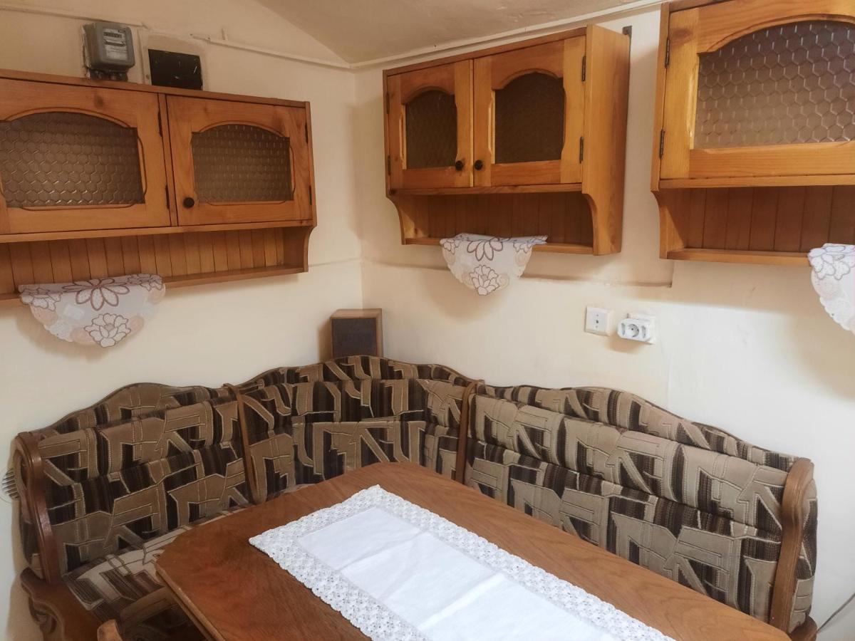 Apartament Pe Malul Raului Bega Timişoara Exterior foto